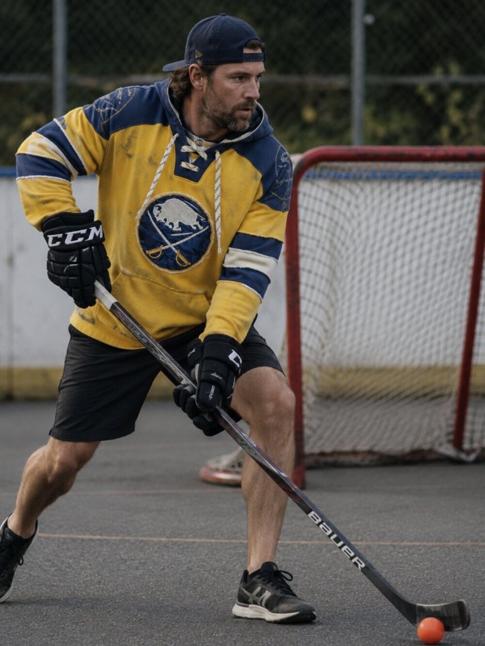 Mens NHL Buffalo Sabres Hoodie - (LARGE)
